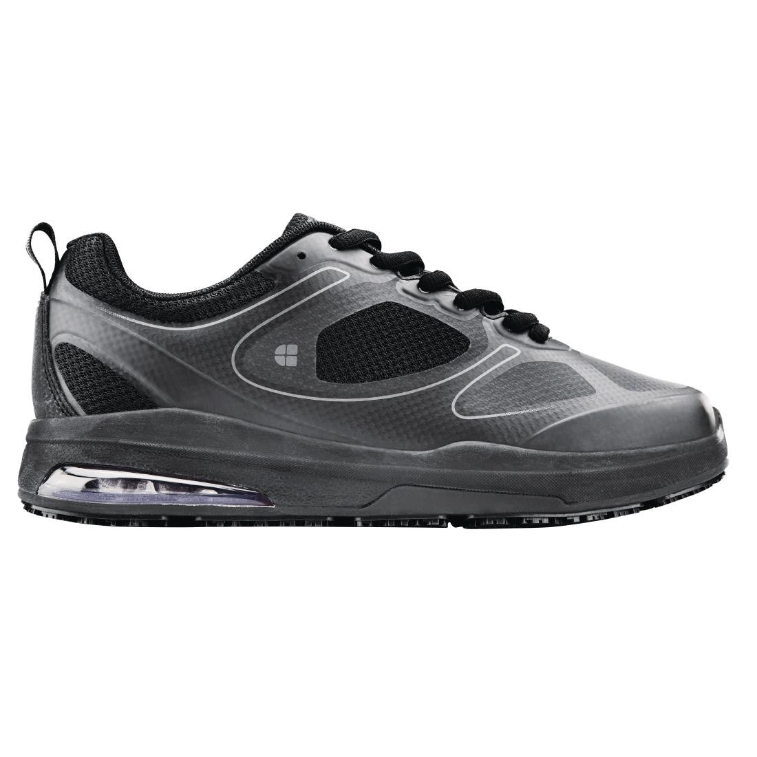 Revolution Trainers Black Size 42 BB591-42