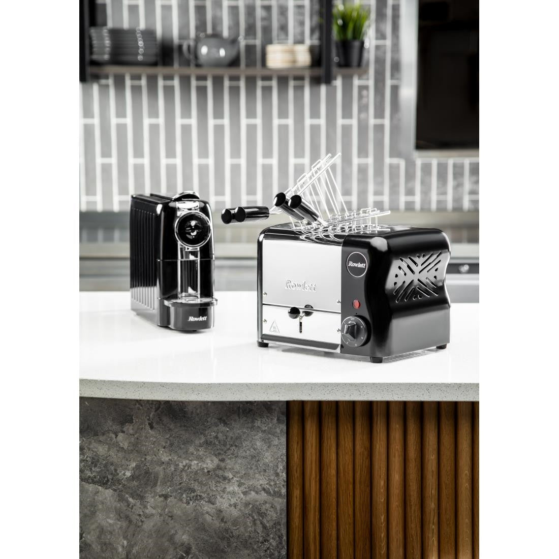 Rowlett Esprit 2 Slot Toaster Jet Black w/2 Additional Elements & Sandwich Cage CH179