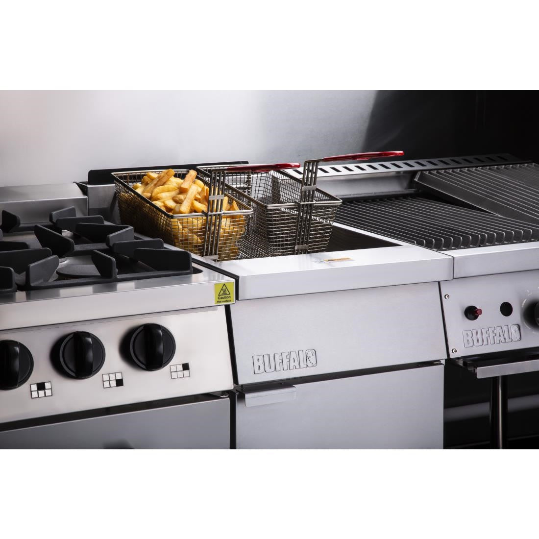 Buffalo Single Tank Twin Basket Freestanding Gas Fryer DC319-N