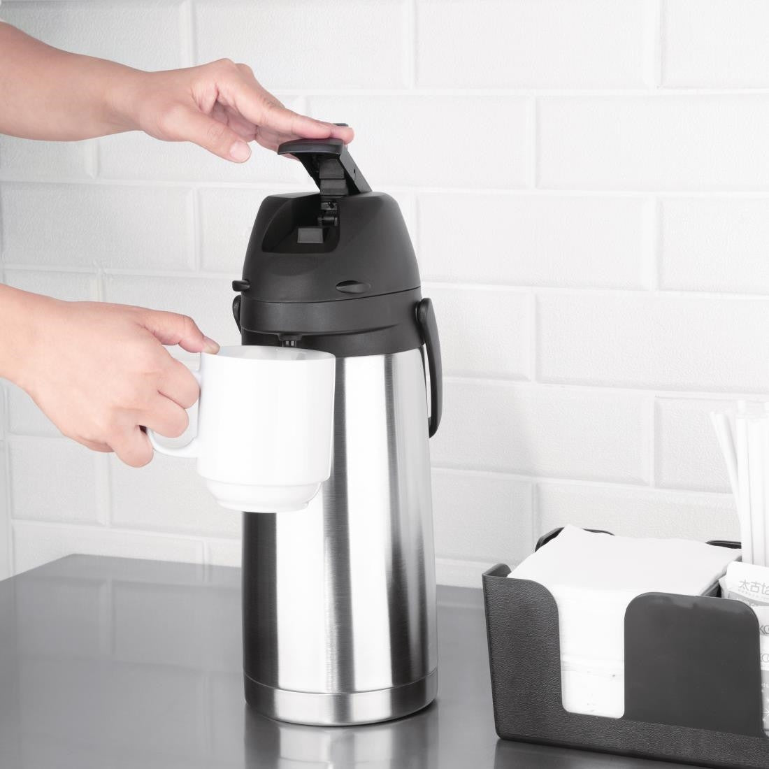 Nisbets Essentials Lever Action Airpot Double Wall 1.9Ltr DG141