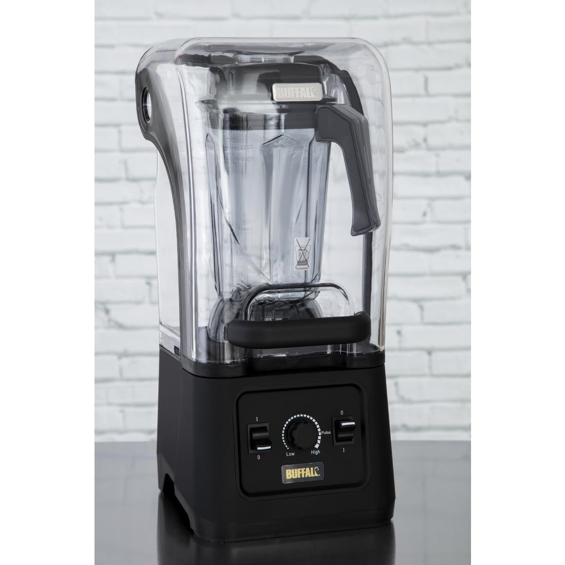 Buffalo Bar Blender 2.5Ltr with Sound Enclosure DR825