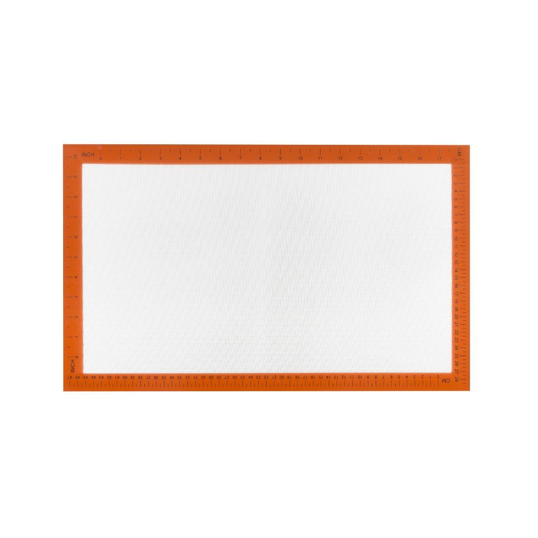 Full shot of Vogue Non-Stick Silicone Baking Mat 520 x 315mm.