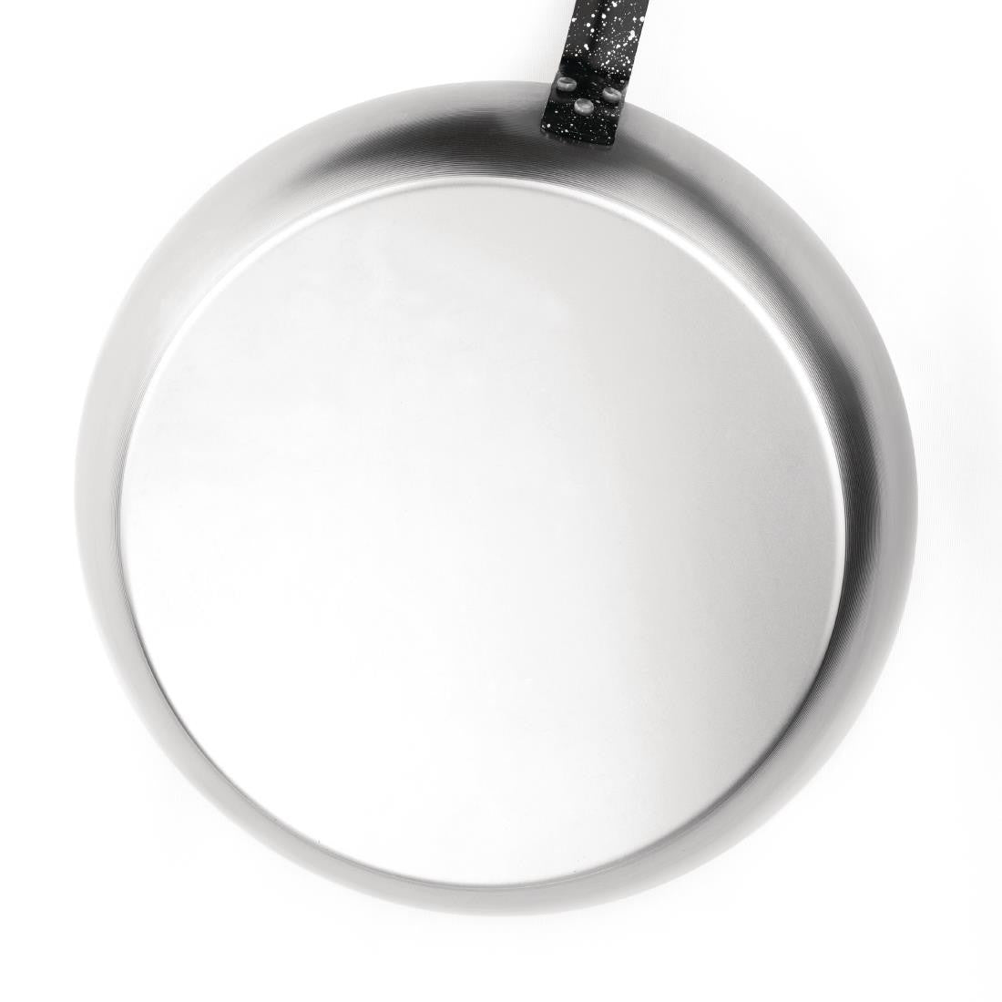 Bottom of Vogue Carbon Steel Omelette Pan 200mm.