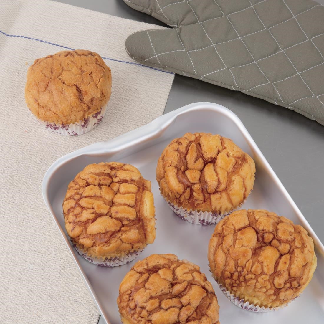 Vogue Aluminium Roasting Dish 320mm with baked items.