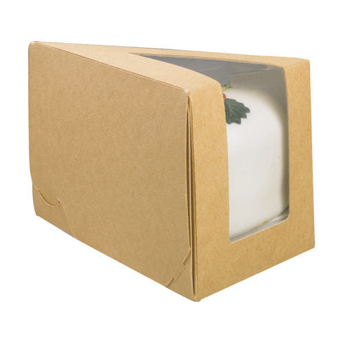Side shot of Colpac Large Kraft Cake Slice Takeaway Packaging 144 x 85 x 90mm with cake inside.