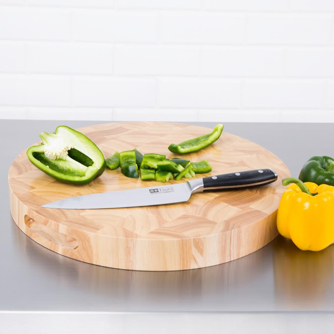 Vogue Round Wooden Chopping Board C488