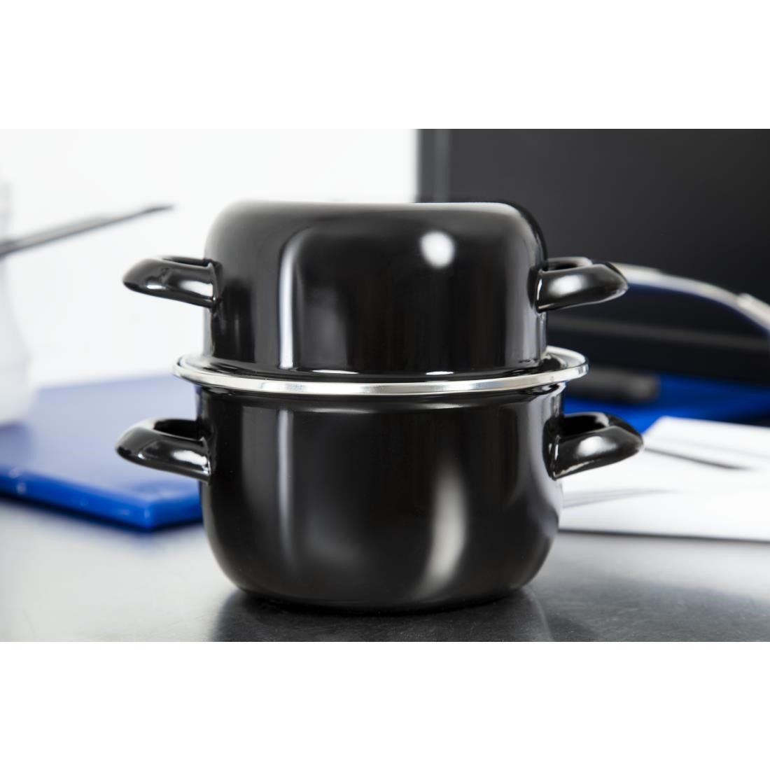 Olympia Mussel Pot Enamel Small CF269