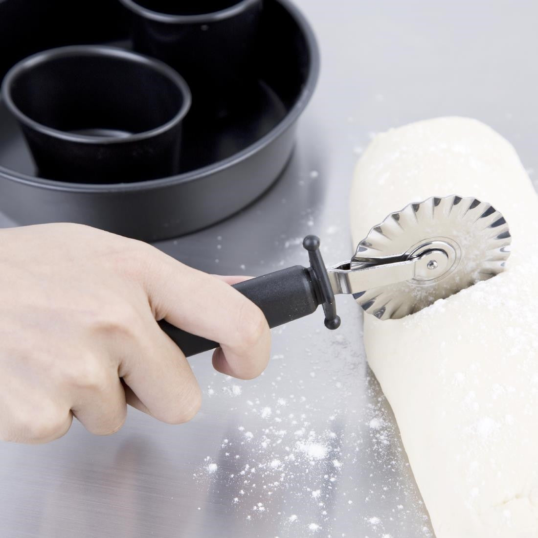 Vogue Dough Cutter CF925