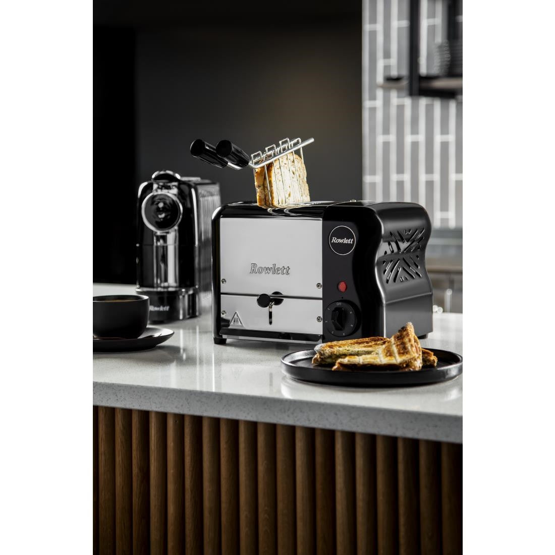 Rowlett Esprit 2 Slot Toaster Jet Black w/2 Additional Elements & Sandwich Cage CH179