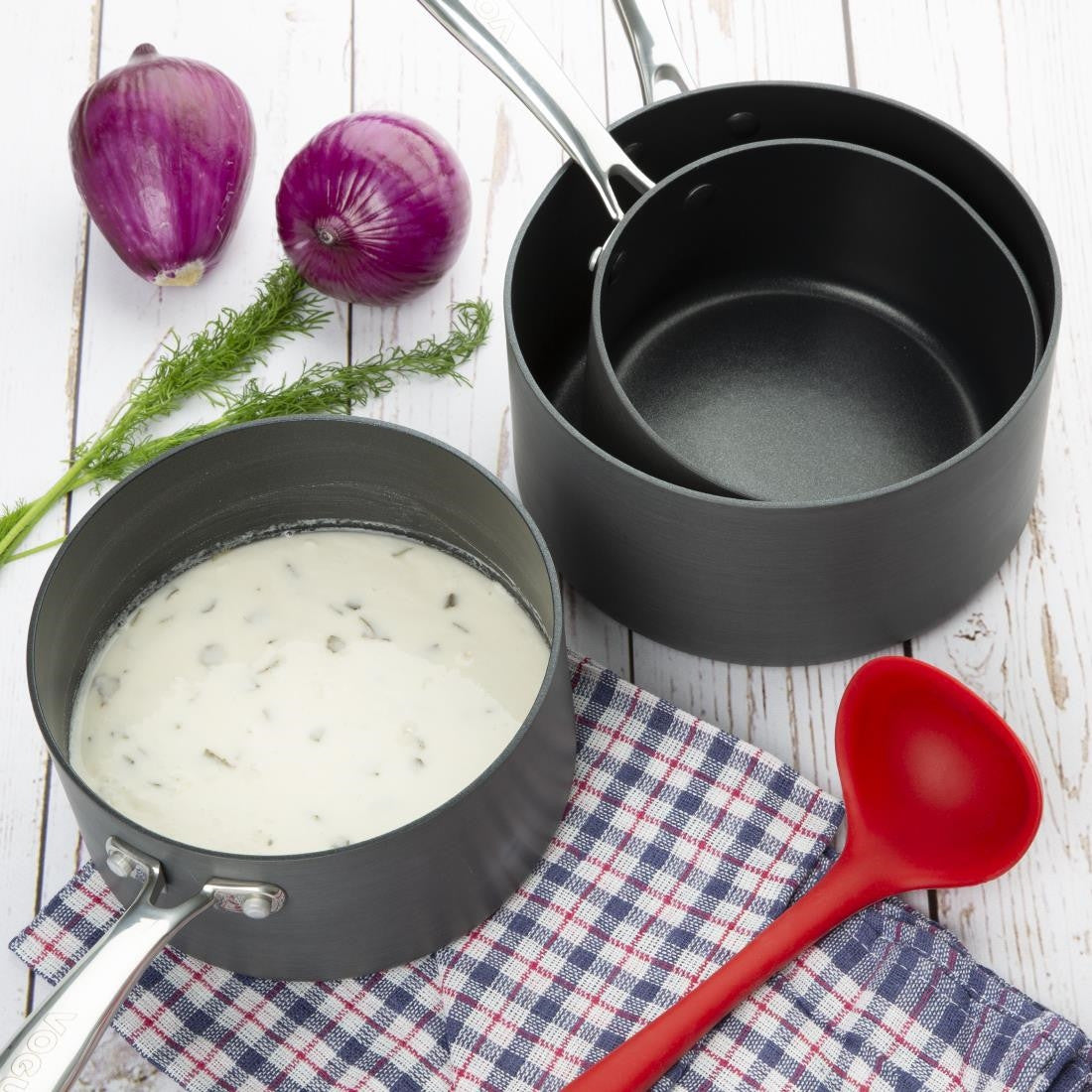 Vogue Anodised Aluminium Non Stick Sauce Pan 180mm CP764
