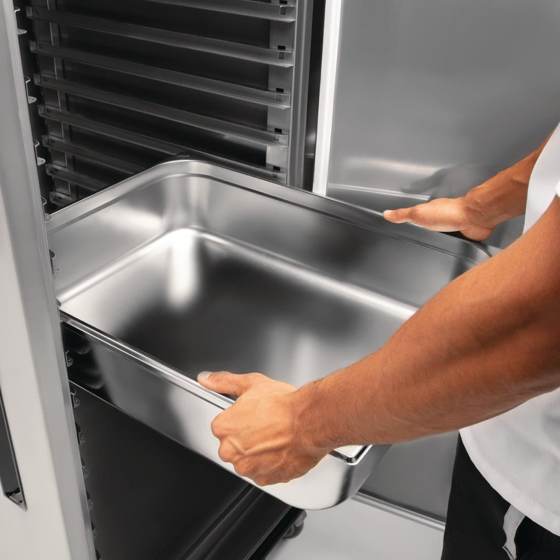 Buffalo Heated Banquet Cabinet 16 x 2/1GN CP829