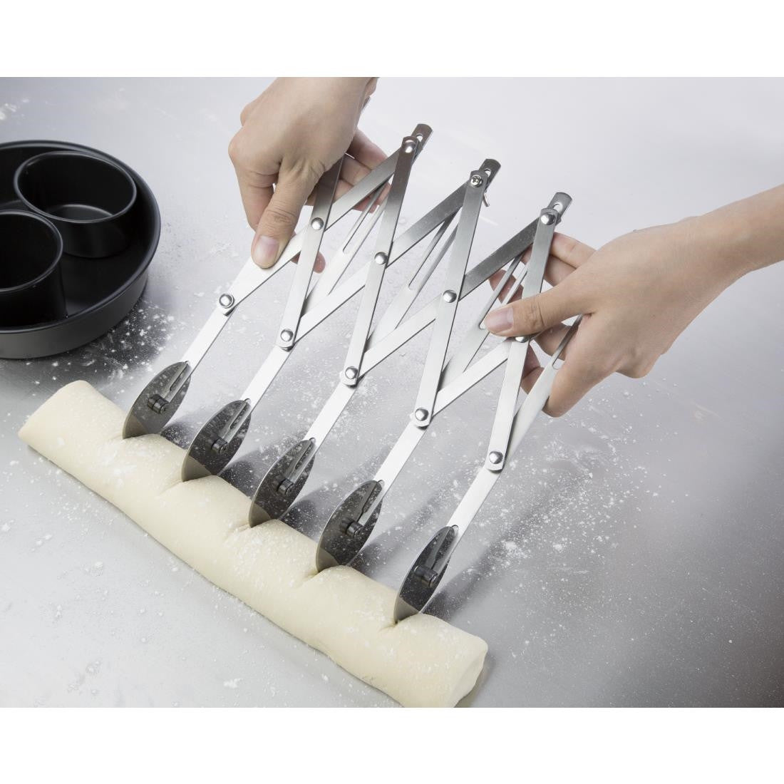 Vogue 5 Wheel Dough Cutter CS850
