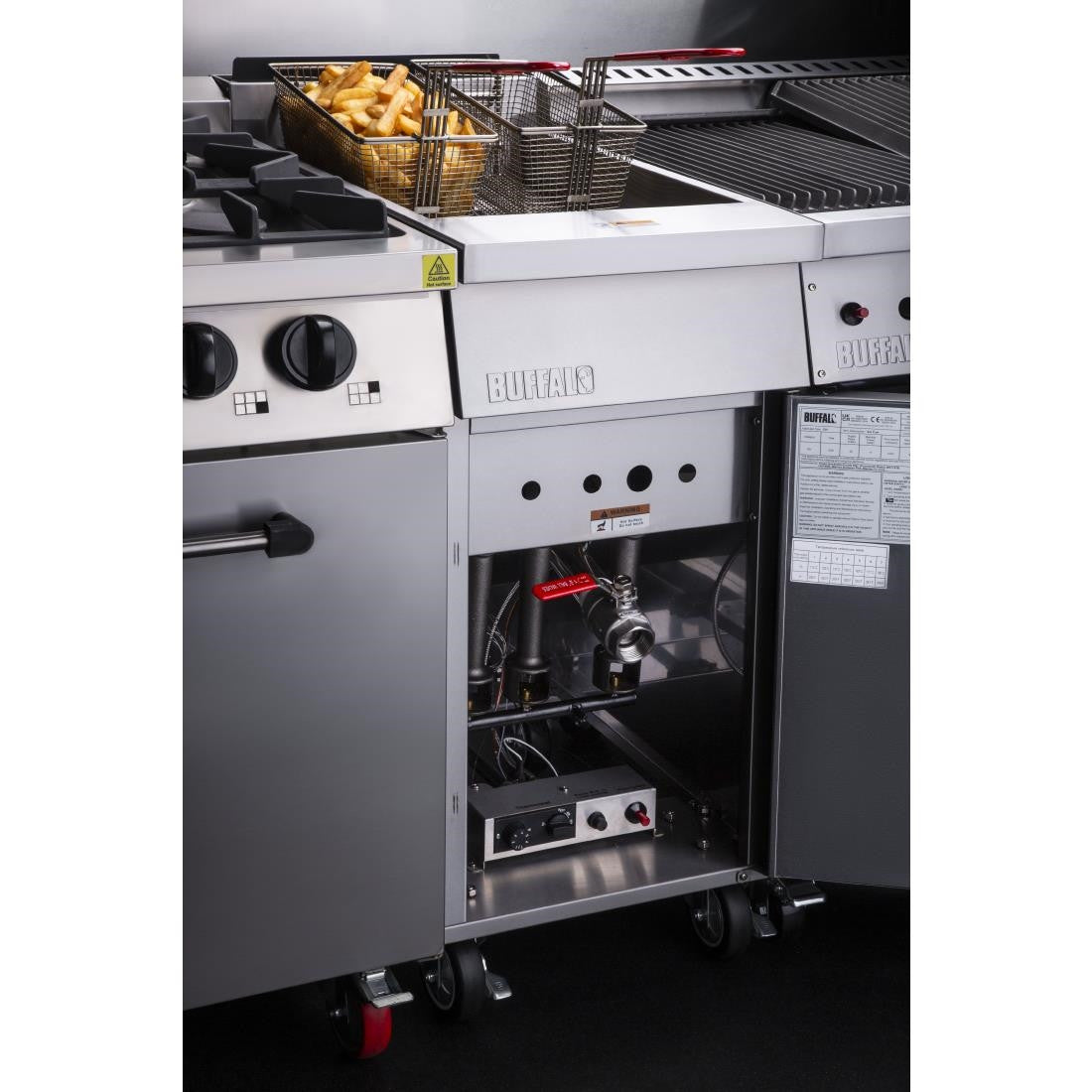 Buffalo Single Tank Twin Basket Freestanding Gas Fryer DC319-N