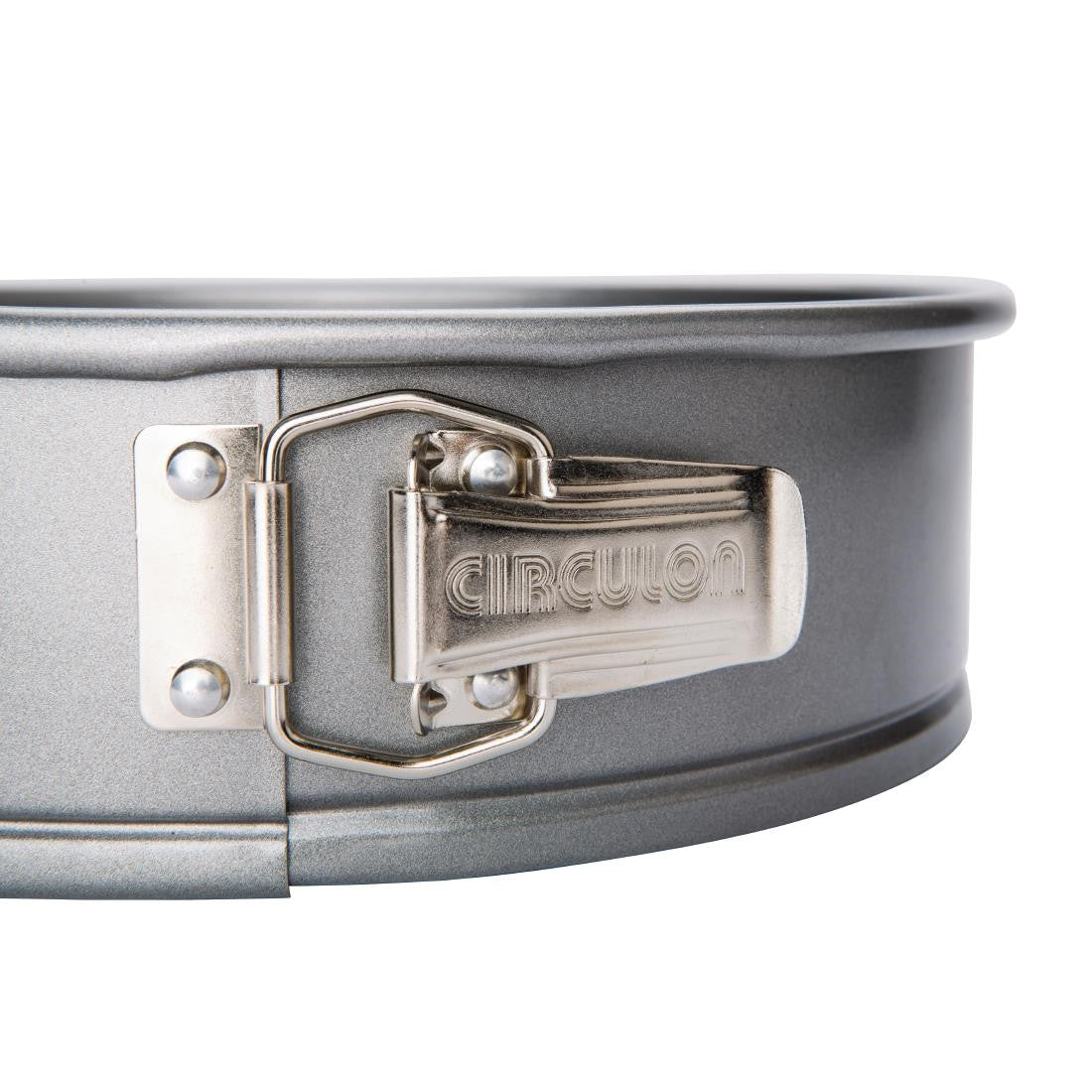 Close up shot of the side of Circulon Springform Cake Tin 245mm.