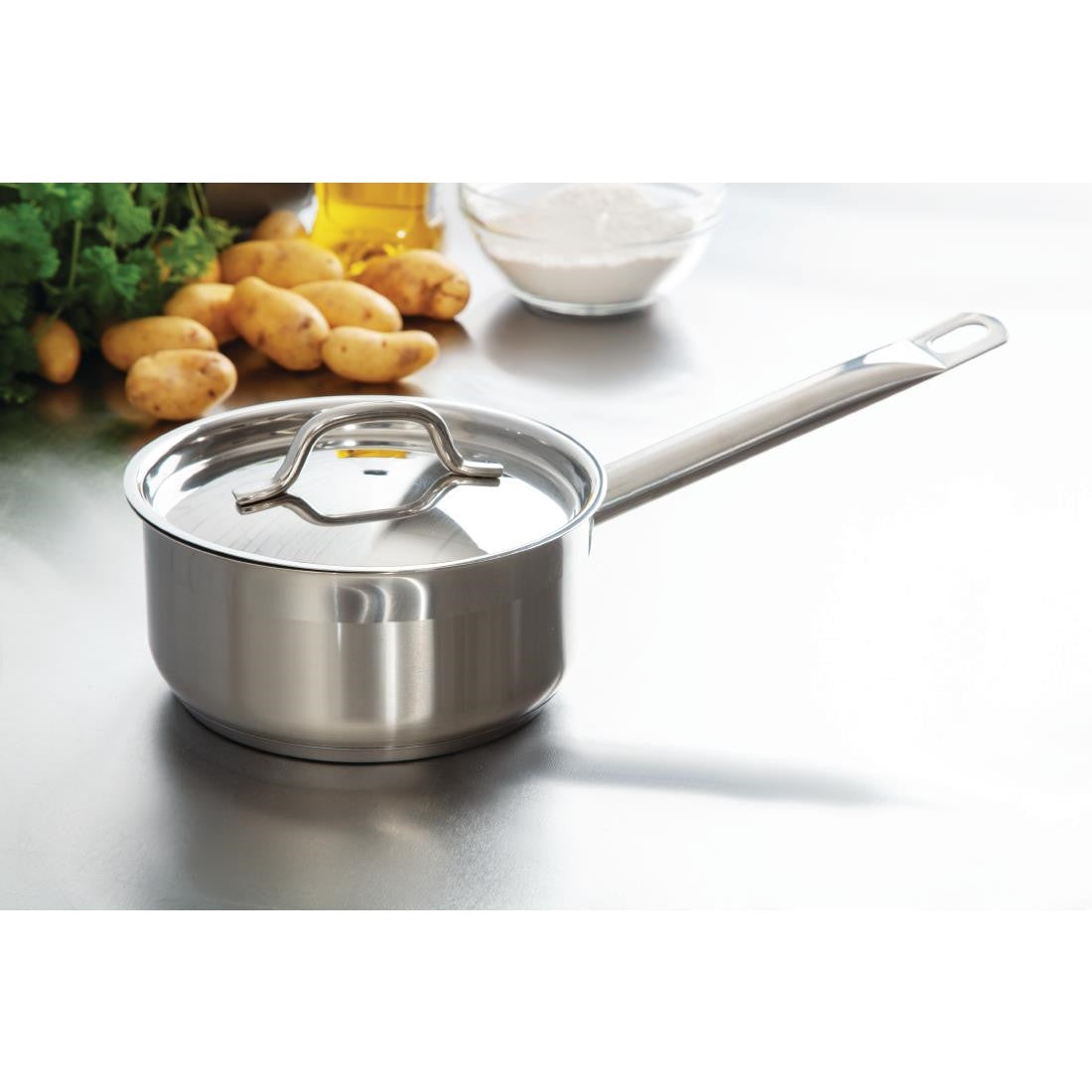 Nisbets Essentials Stainless Steel Saucepan 1500ml DF670
