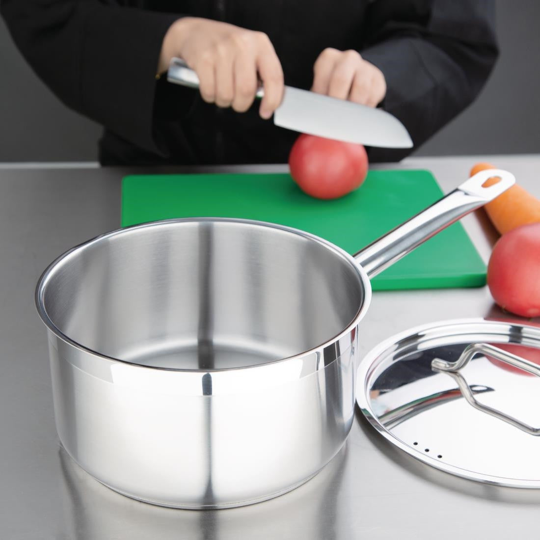 Nisbets Essentials Stainless Steel Saucepan 3000ml DF671