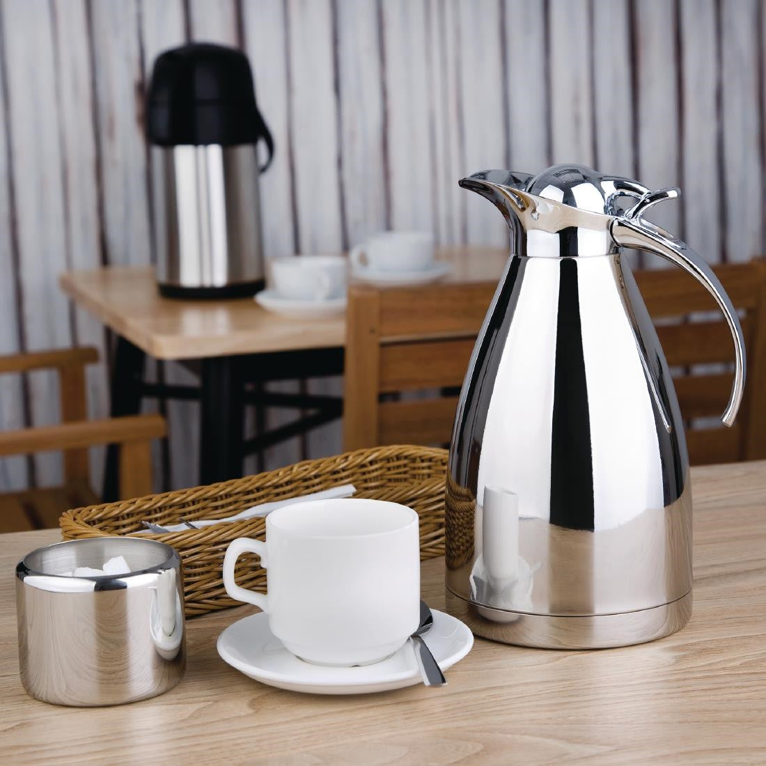 Olympia Vacuum Jug Polished 1.5Ltr DL168