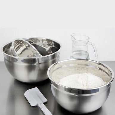 Vogue Stainless Steel Mixing Bowl with Silicone Base 3Ltr GG021