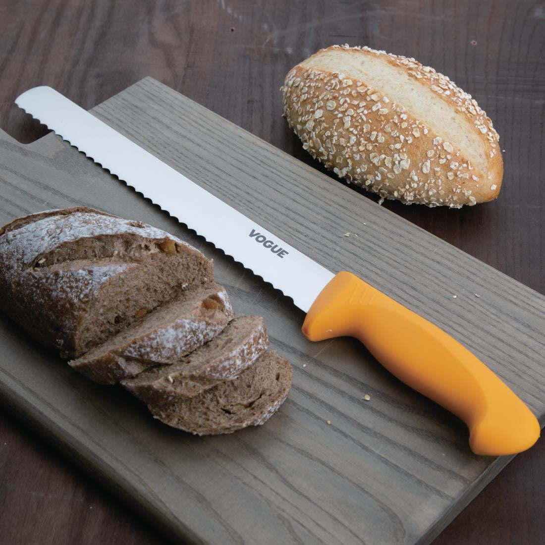 Vogue Soft Grip Pro Serrated Slicer 28cm GH530