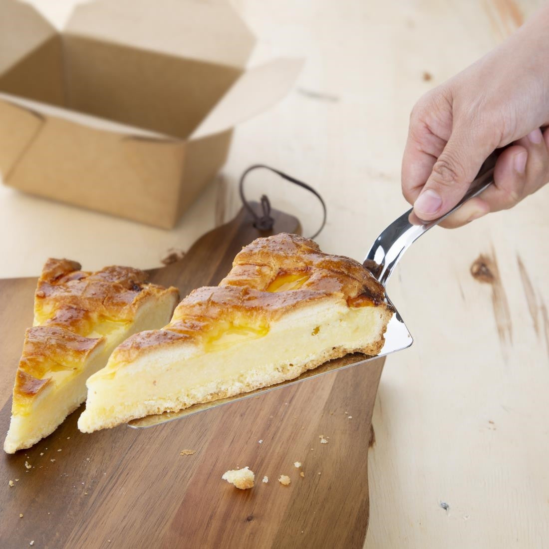 Vogue Pie Lifter J607