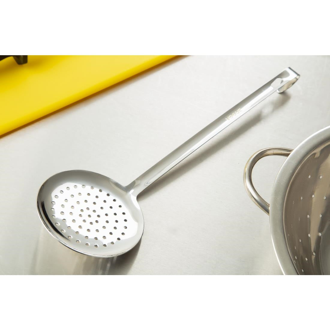 Vogue Stainless Steel Skimmer 4" J668