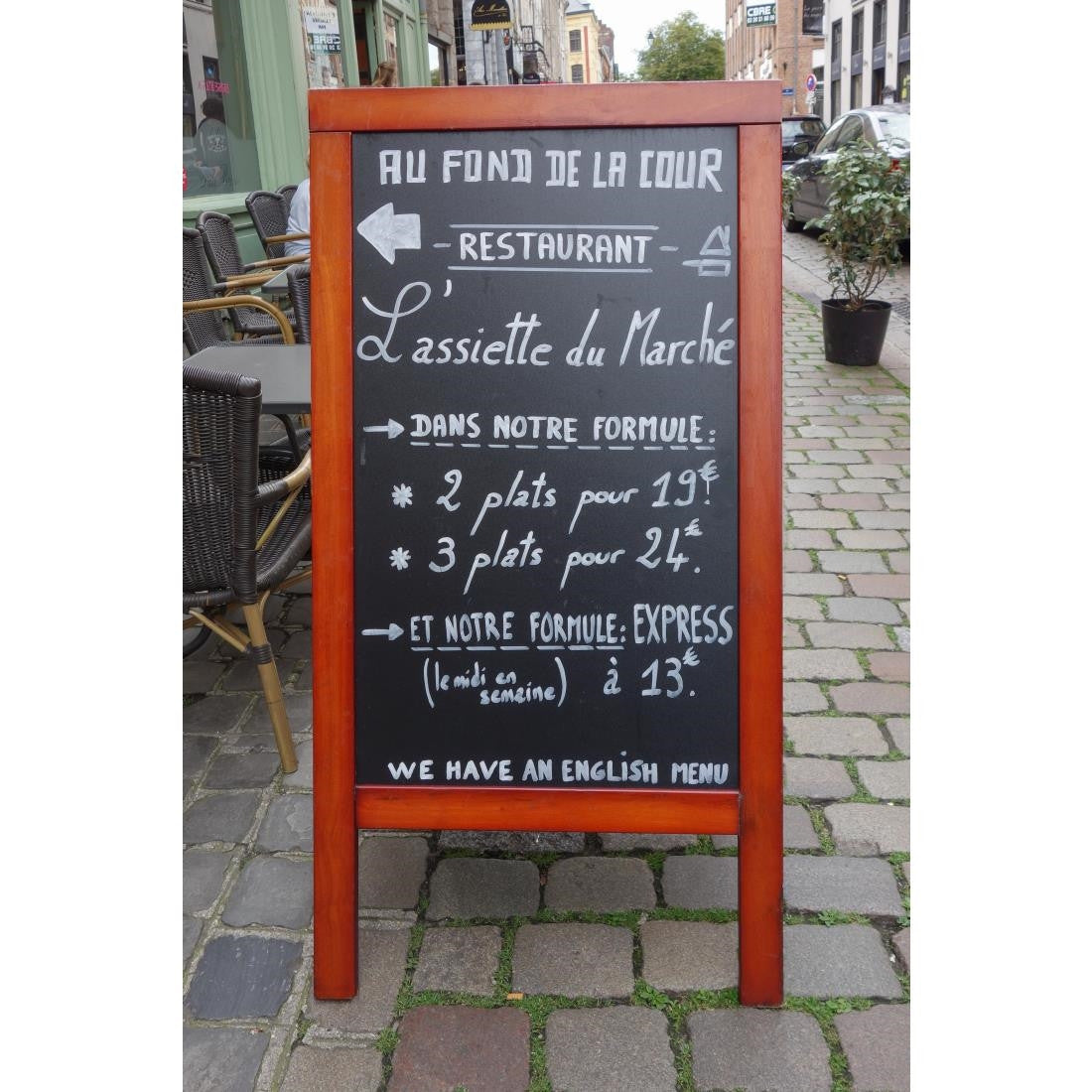 Securit Duplo Pavement Board 1350 x 700mm Mahogany P514