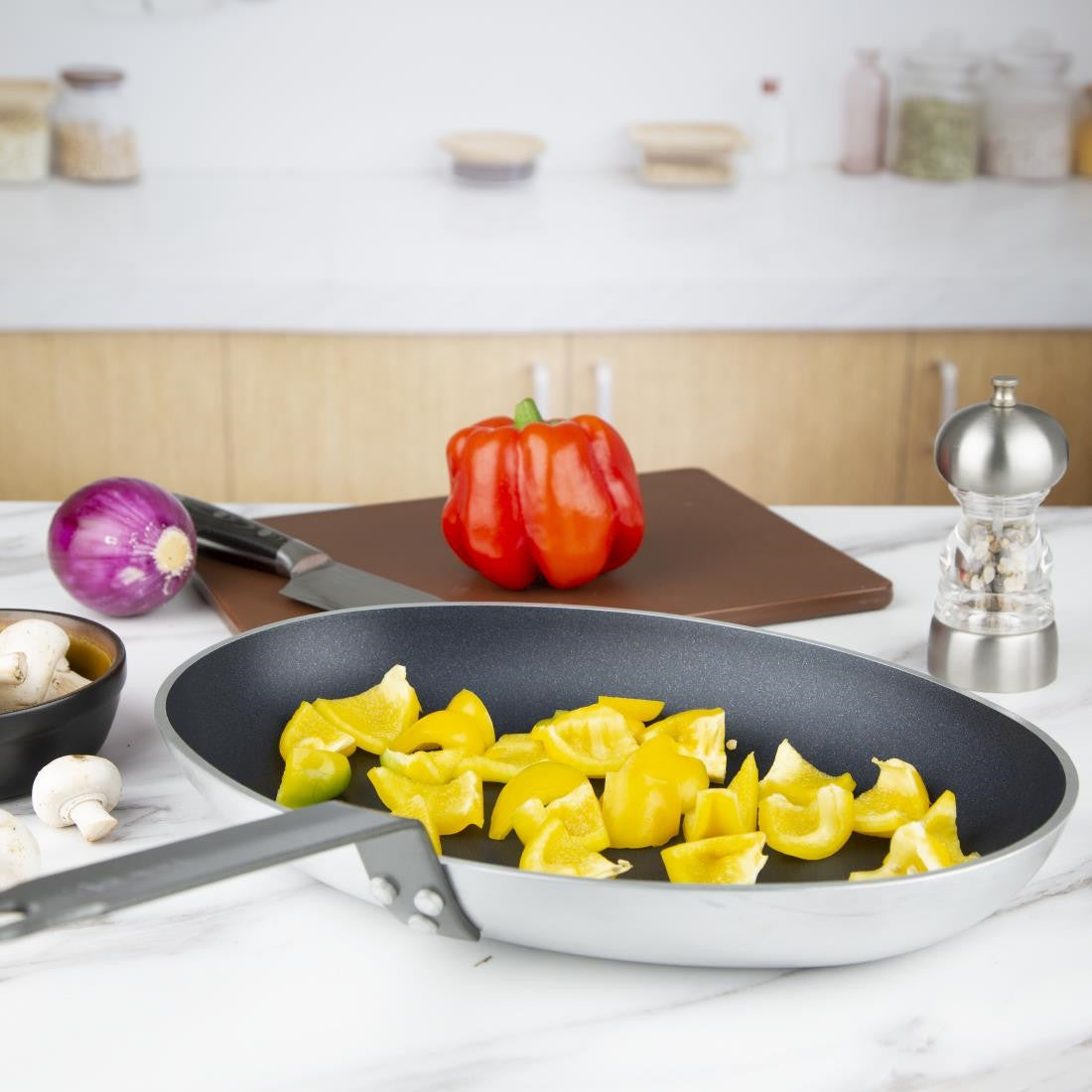 Vogue Non Stick Teflon Platinum Plus Aluminium Oval Frying Pan 360mm T357